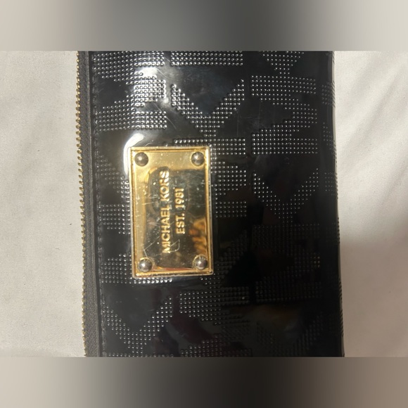 Michael Kors wallet - Picture 2 of 4
